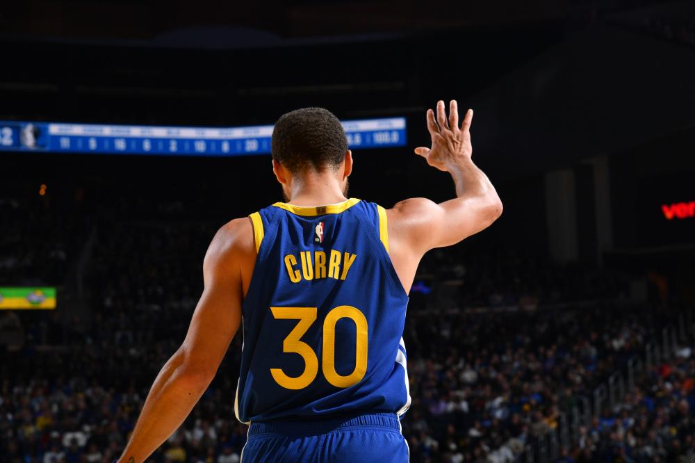 通过引入 通过引入